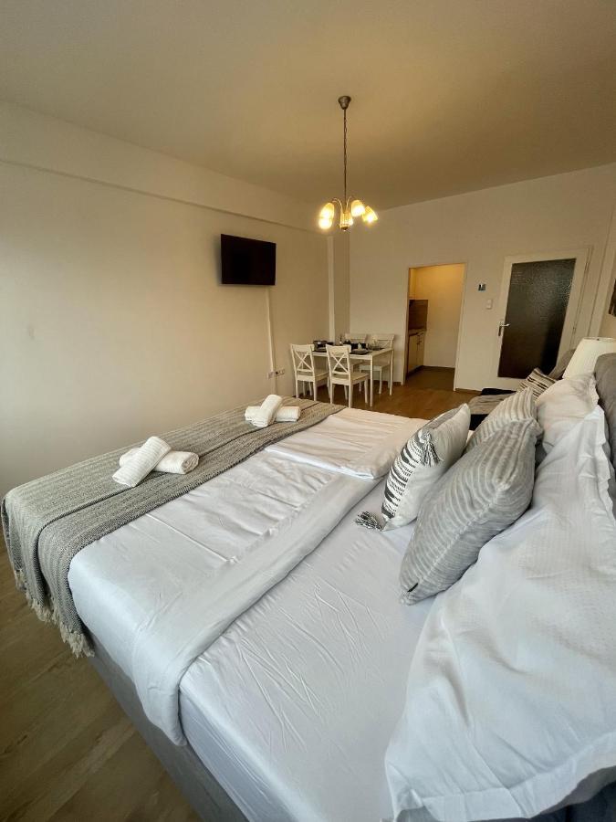 City Center Apartments Am Schwedenplatz Wina Bagian luar foto