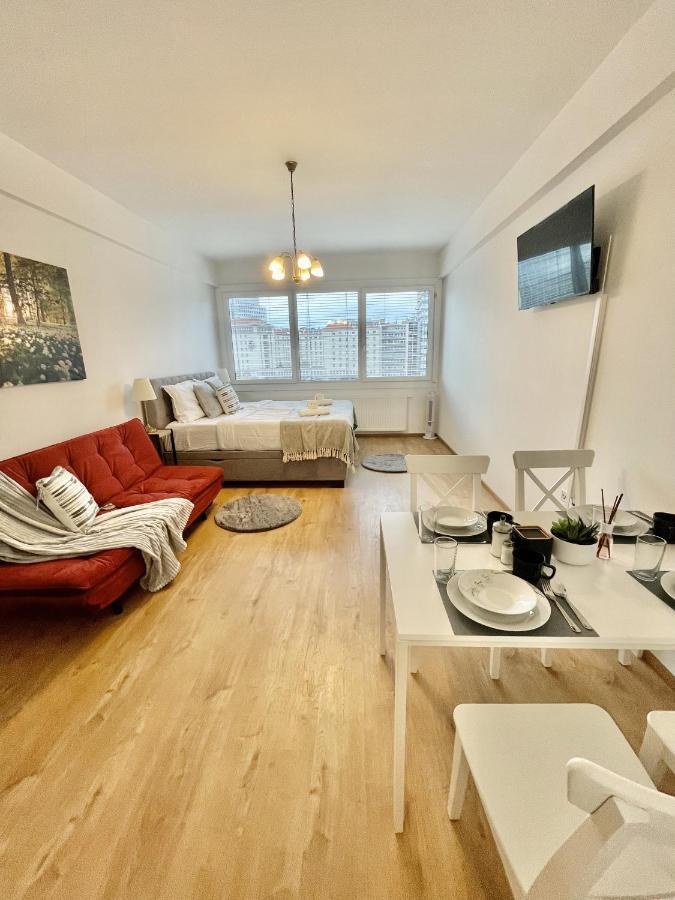 City Center Apartments Am Schwedenplatz Wina Bagian luar foto