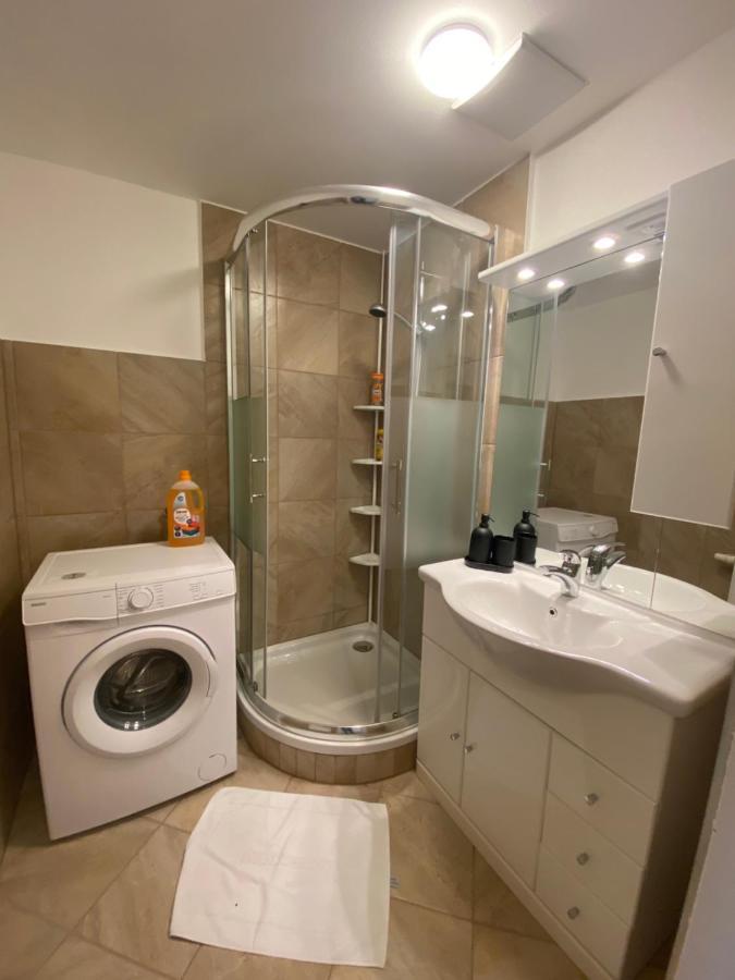 City Center Apartments Am Schwedenplatz Wina Bagian luar foto