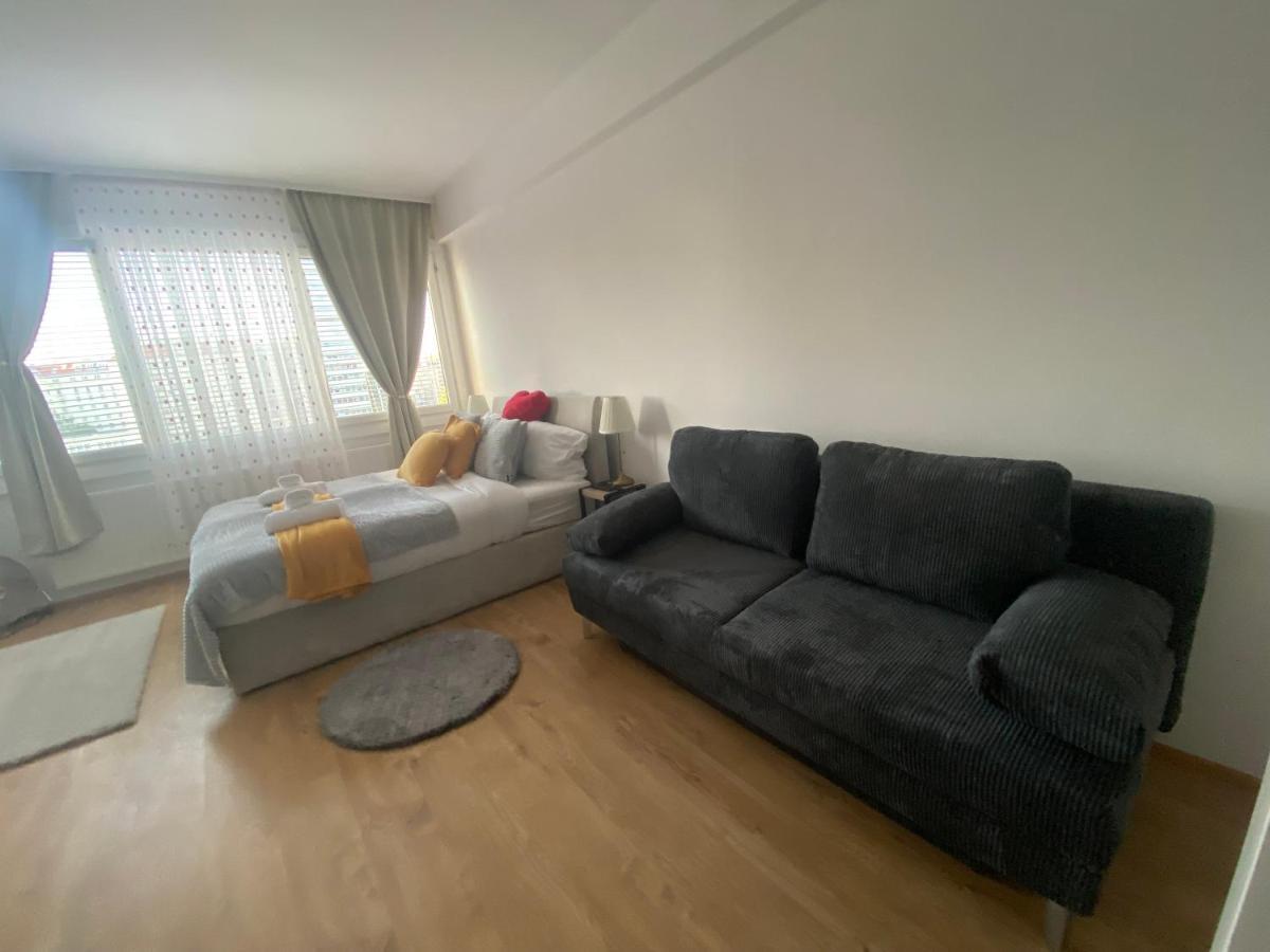 City Center Apartments Am Schwedenplatz Wina Bagian luar foto